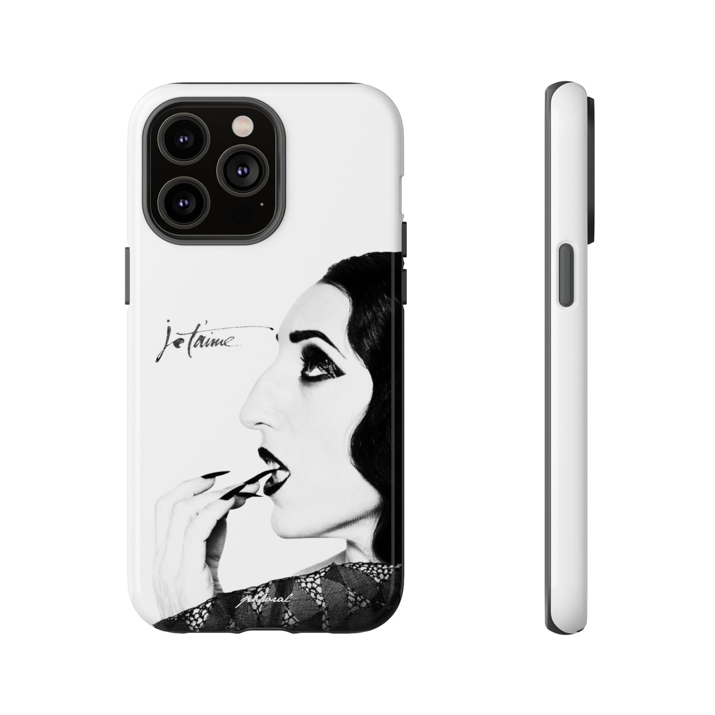 Je T’aime Noir phonecase lifestyle shot