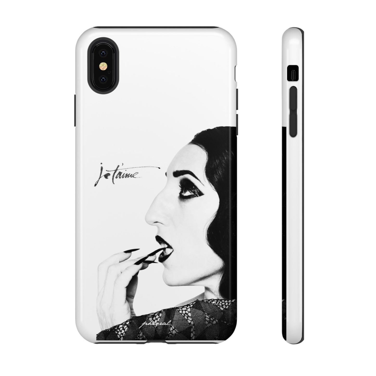 Je T’aime Noir phonecase lifestyle shot